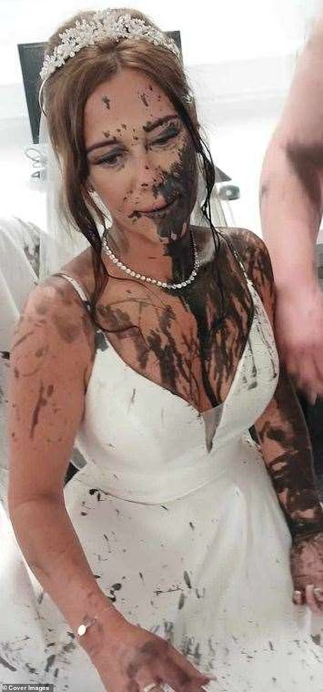 女子办婚礼被嫂子泼黑漆!对方自曝超离谱狗血理由,网友:坏透了(组图) - 9