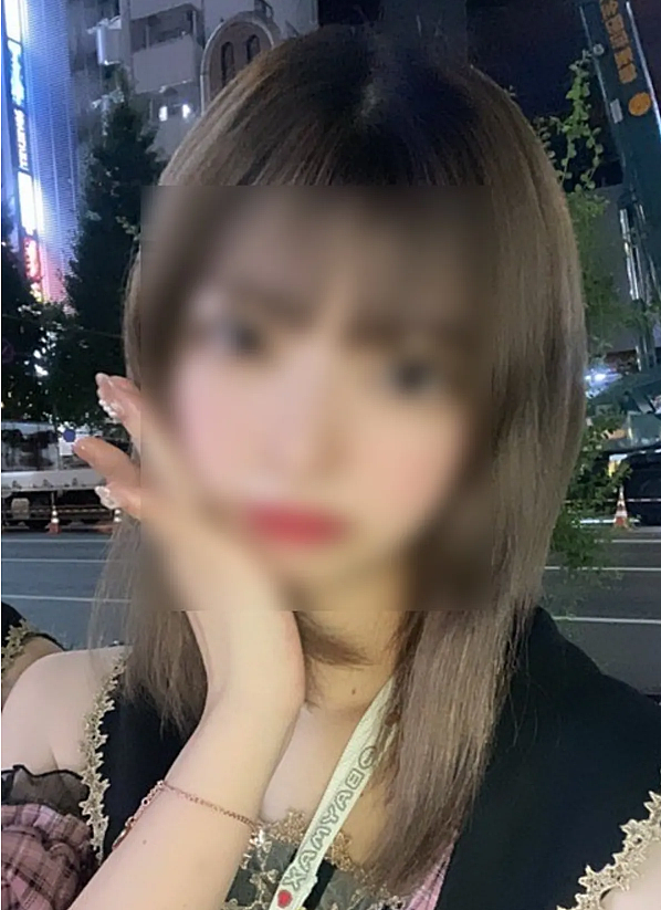 名校女为300万陪六旬富豪?自称是受害者,身上却搜出违禁品…?!(组图) - 1