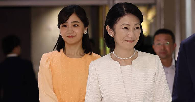 纽约偶遇“亚洲第一恋爱脑”:逃离皇室后的她,和“废柴老公”逆袭了 - 33