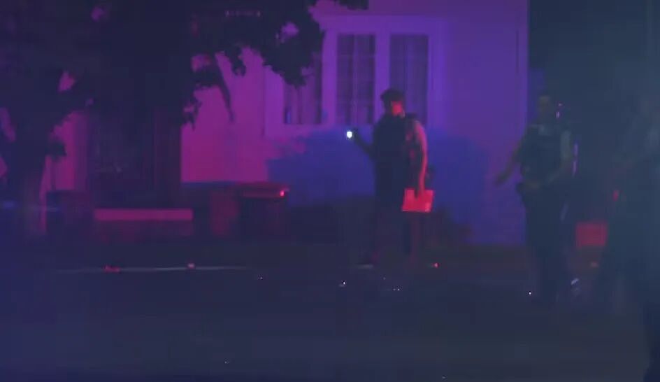 奥克兰短租房竟变百人暴力战场，华人房东：损失数千，我才是受害者（组图） - 4