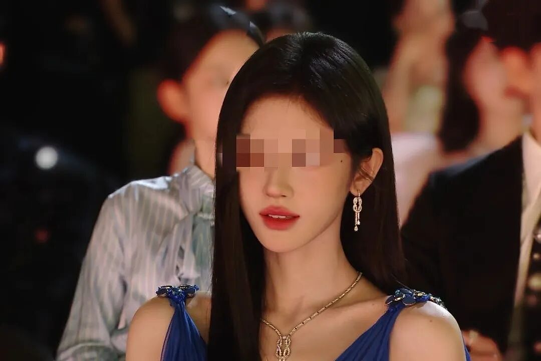 热搜爆了!鞠婧祎被实名举报偷税漏税,税务部门已受理核查(组图) - 2
