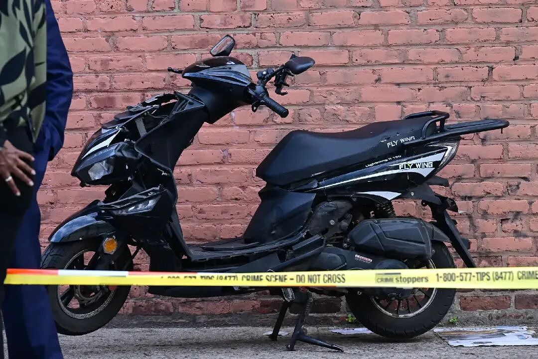 惨剧!歹徒人群中开枪乱射,7个月大女婴遭流弹击中,不幸身亡(组图) - 5