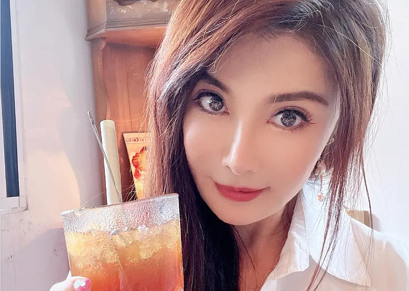 57岁杨丽菁近况曝光！身姿挺拔似少女，三段情伤后单身至今，太让人唏嘘（组图） - 1