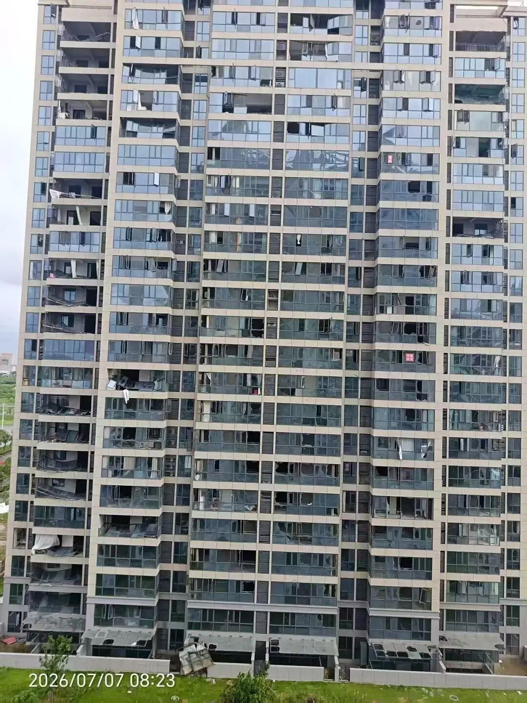 夺命的风灾,正在击穿中产的“落地窗崇拜”? - 2