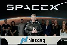 Space X上市！马斯克成史上首位万亿富翁