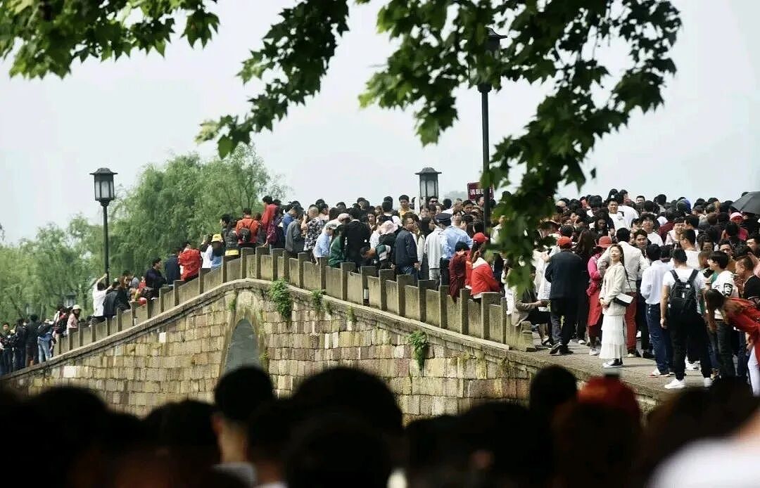 第一批挤爆广东的韩国人,优越感被彻底击碎(组图) - 10