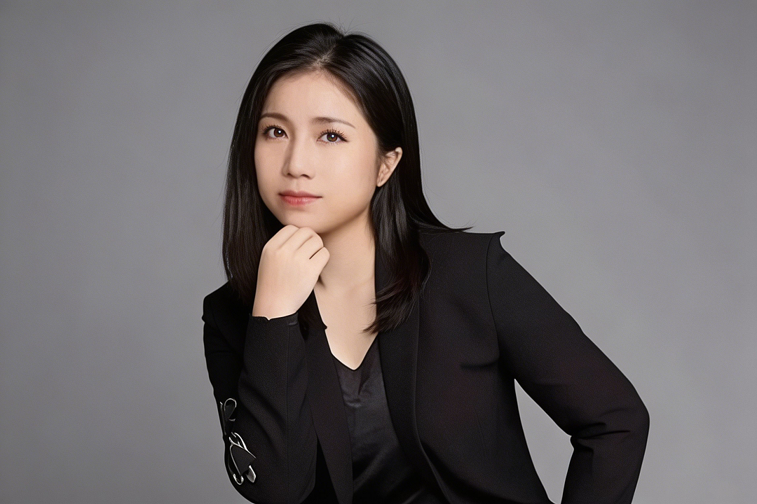 “裁缝股王”交棒49岁独女，百亿帝国将走向何方？ - 9