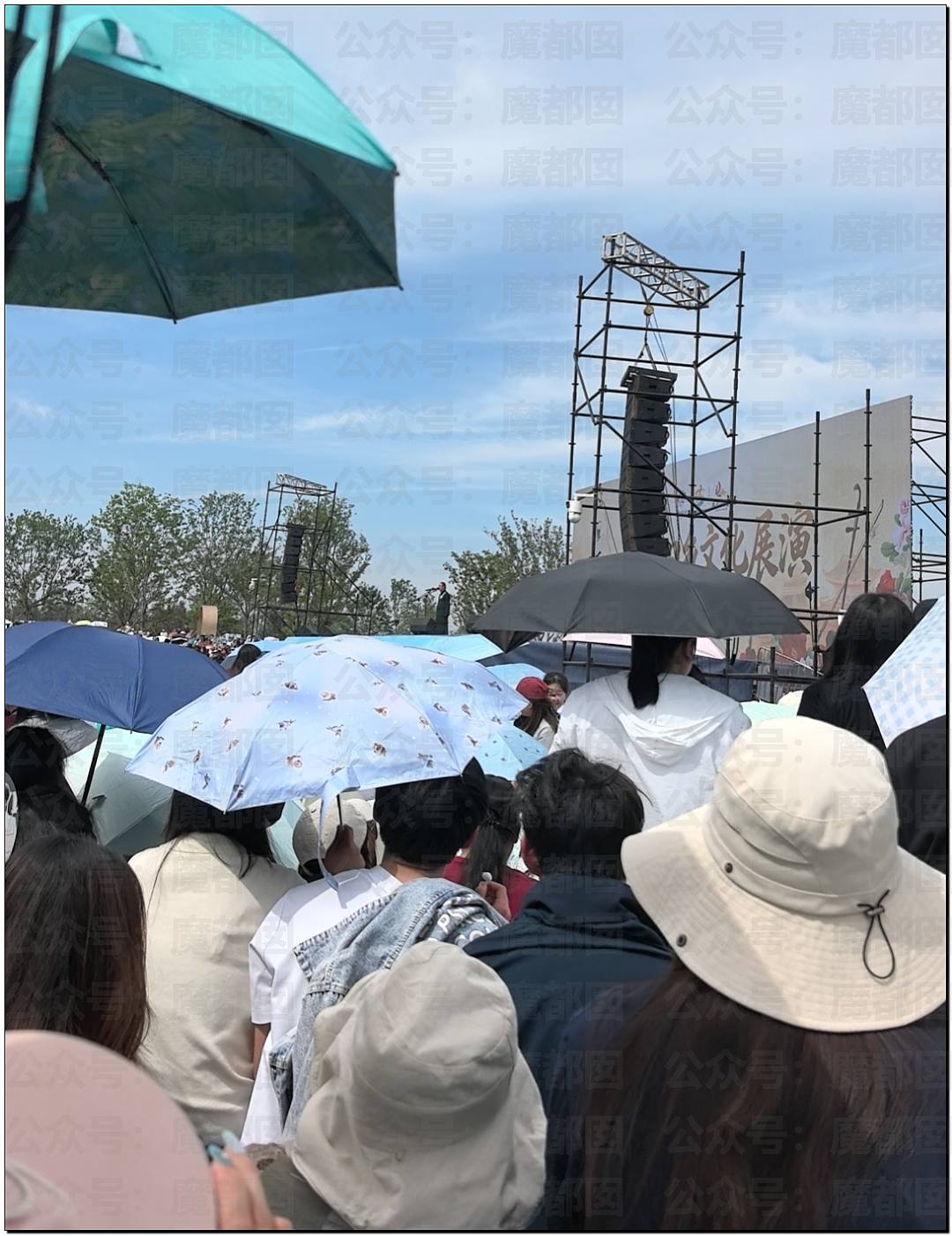 肉贴肉，人挤人！五一长假首日，中国各大景点已爆（组图） - 10