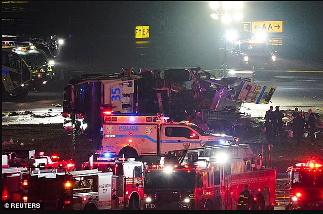 纽约突发空难：加航客机降落撞上消防车，正副机长当场身亡，视频和录音曝光（视频/组图） - 2