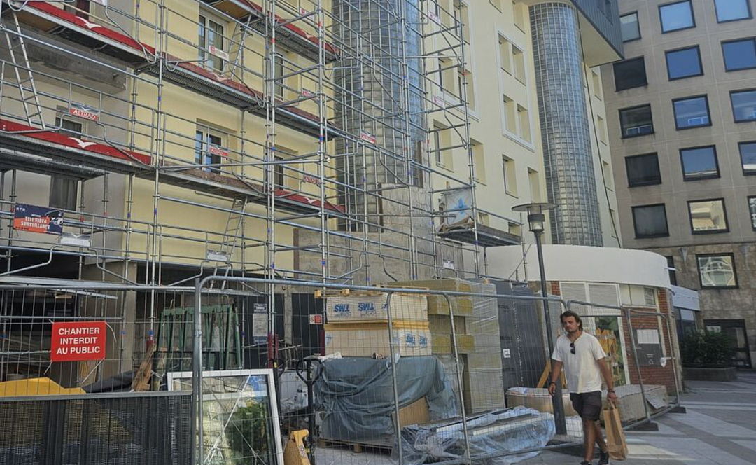 93岁老人死在了巴黎34℃的顶楼公寓,全楼都开始害怕夏天 - 3