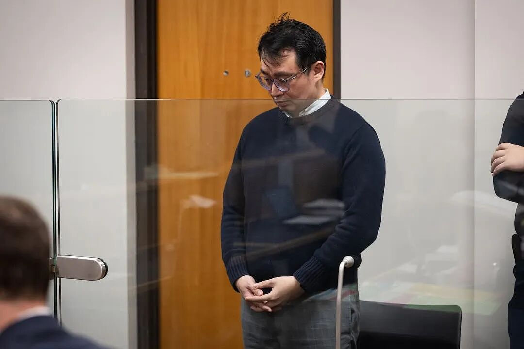 潜伏泳池6年，偷拍近400人！奥克兰华裔会计师栽了，身份曝光彻底翻车（组图） - 3