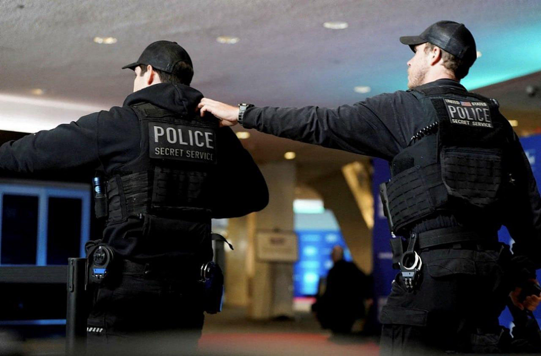 唐驳虎:白宫记者晚宴枪响,美国放不下一张平静的餐桌(组图) - 22