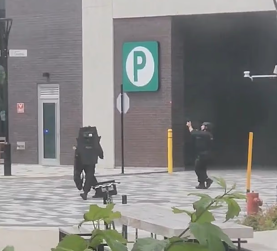 ​血腥现场曝光！加拿大突发激烈枪战！数十声枪响，警察平民身亡！目击者回忆恐怖时刻（组图） - 5