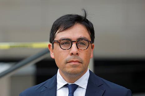 《老友记》钱德勒死亡案毒枭被判15年！俩医生伙同助理、毒贩等5人推他入坑，细节发指！ - 10