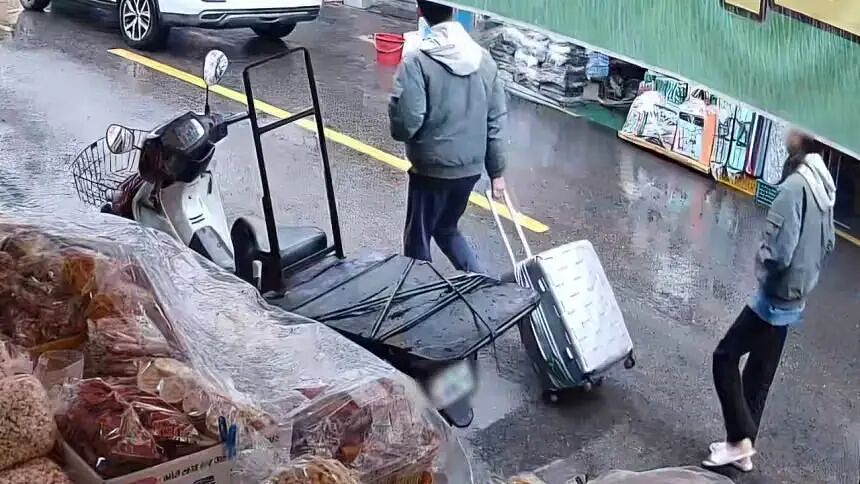 韩国发生骇人听闻行李箱藏尸案…(组图) - 2