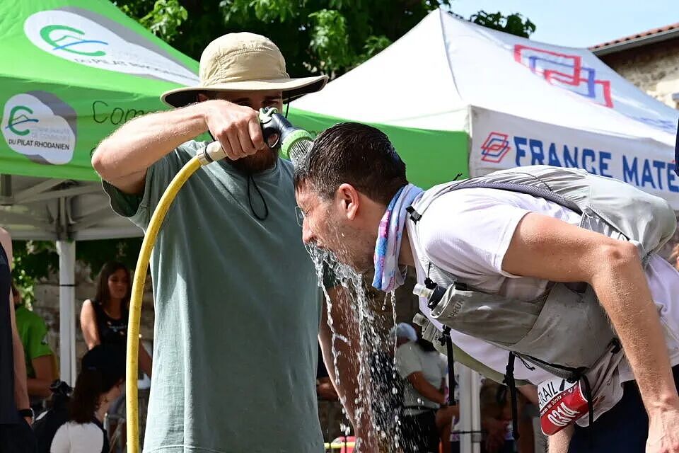 法国即将迎来今年首场超级热浪！气温或冲上42℃，巴黎人准备好了吗？（组图） - 1