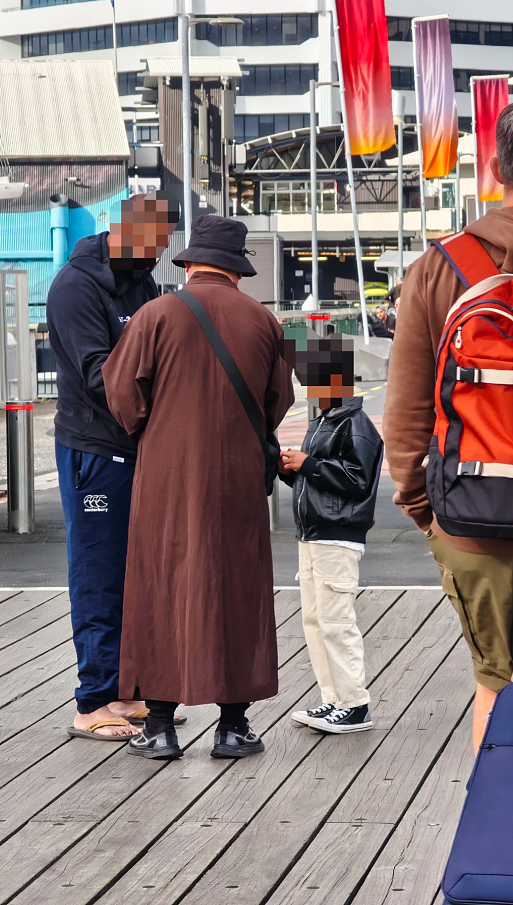 “太丢华人的脸了！”新西兰街头这群人越来越猖狂了（组图） - 5