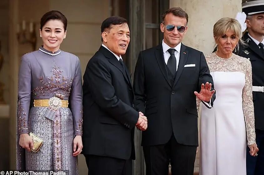 亲女儿去世才两周，泰王却急忙飞法国，下飞机头等大事竟是... 买私人飞机？！ - 8