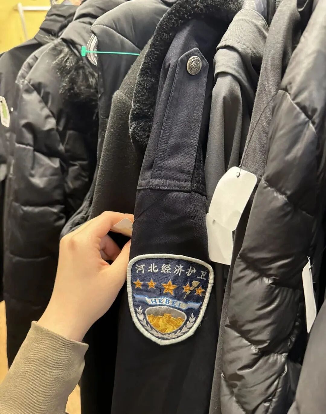 为什么国外的古着店有那么多中国寿衣?(组图) - 11