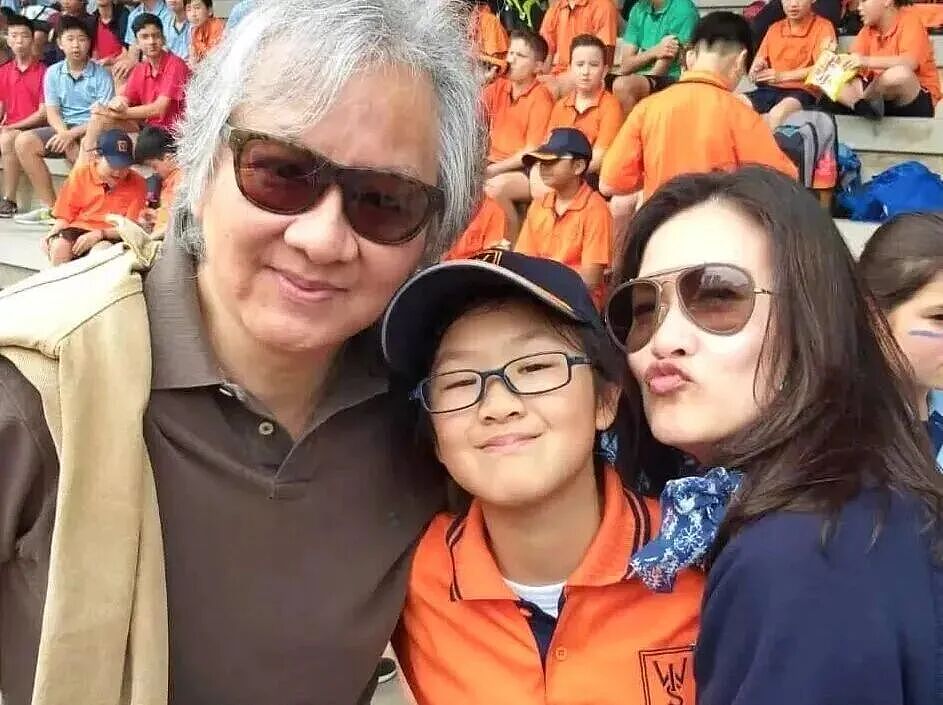 56岁女演员近况曝光！曾被富商辜负，如今转身成教育学博士（组图） - 8