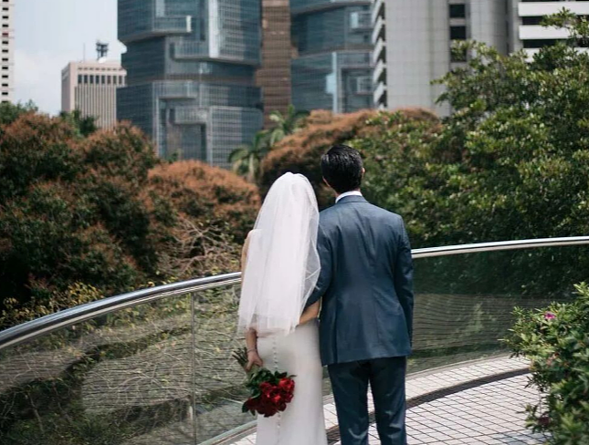 无天价彩礼、结婚前需上课...新加坡婚礼习俗引爆热搜!网友:建议全球推广(组图) - 4