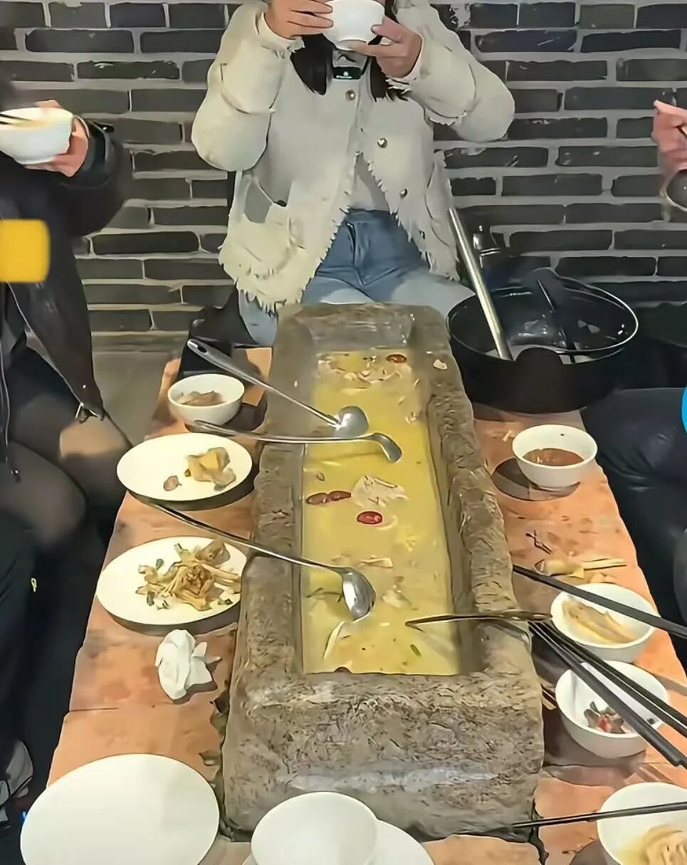 人傻钱多的“城巴佬”，快把农村人整懵了 - 6
