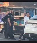 中国小伙在美国卖酱香饼，被捕释放后竞选市长，马斯克都送车支持?（组图）