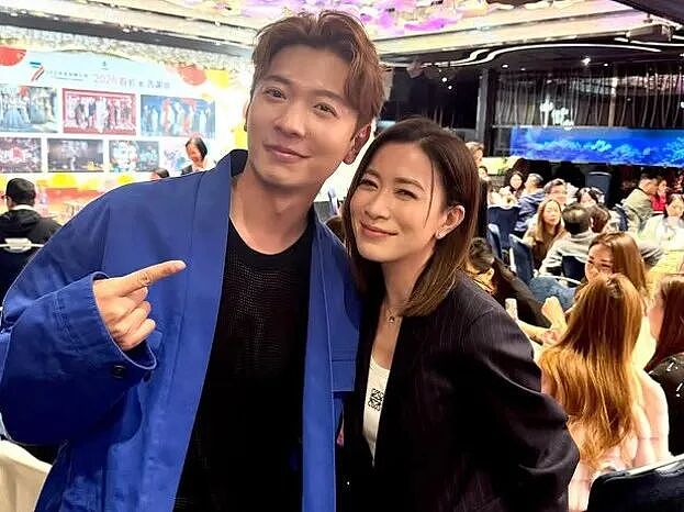 香港男星迎娶富婆,安排妻子直播带货,自己全职在家带孩子 - 2