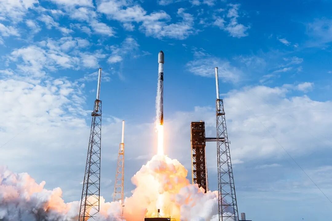Space X上市,马斯克成史上首位万亿富翁!资产超越全球90%的国家(组图) - 2