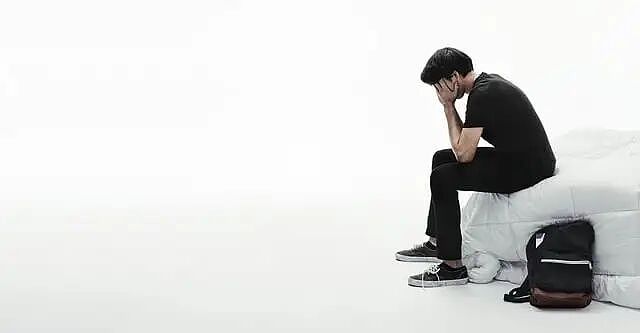 LinkedIn华人工程师突然离世：卖豪宅、遭降职、被职场凌霸…硅谷中产的“脆弱”真相（组图） - 4