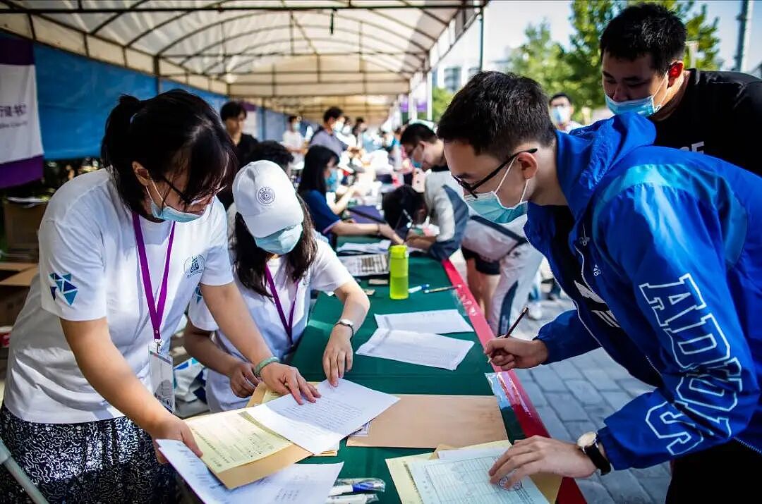 被张雪峰言中…AI暴击下，大学大批专业被砍掉、调整…时代真变了（组图） - 3