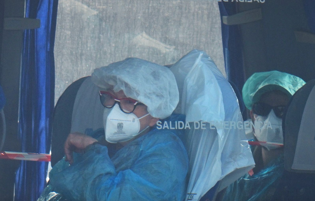 3人死亡,多人感染!“恐怖游轮”已靠岸,澳洲将派专机接回6人落地珀斯隔离!20多国同步行动!世卫组织紧急发声! - 6