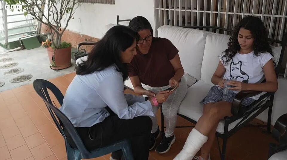 委内瑞拉大地震，12岁女孩被埋32小时！吃着番茄酱和奶酪碎，她得救了... - 10