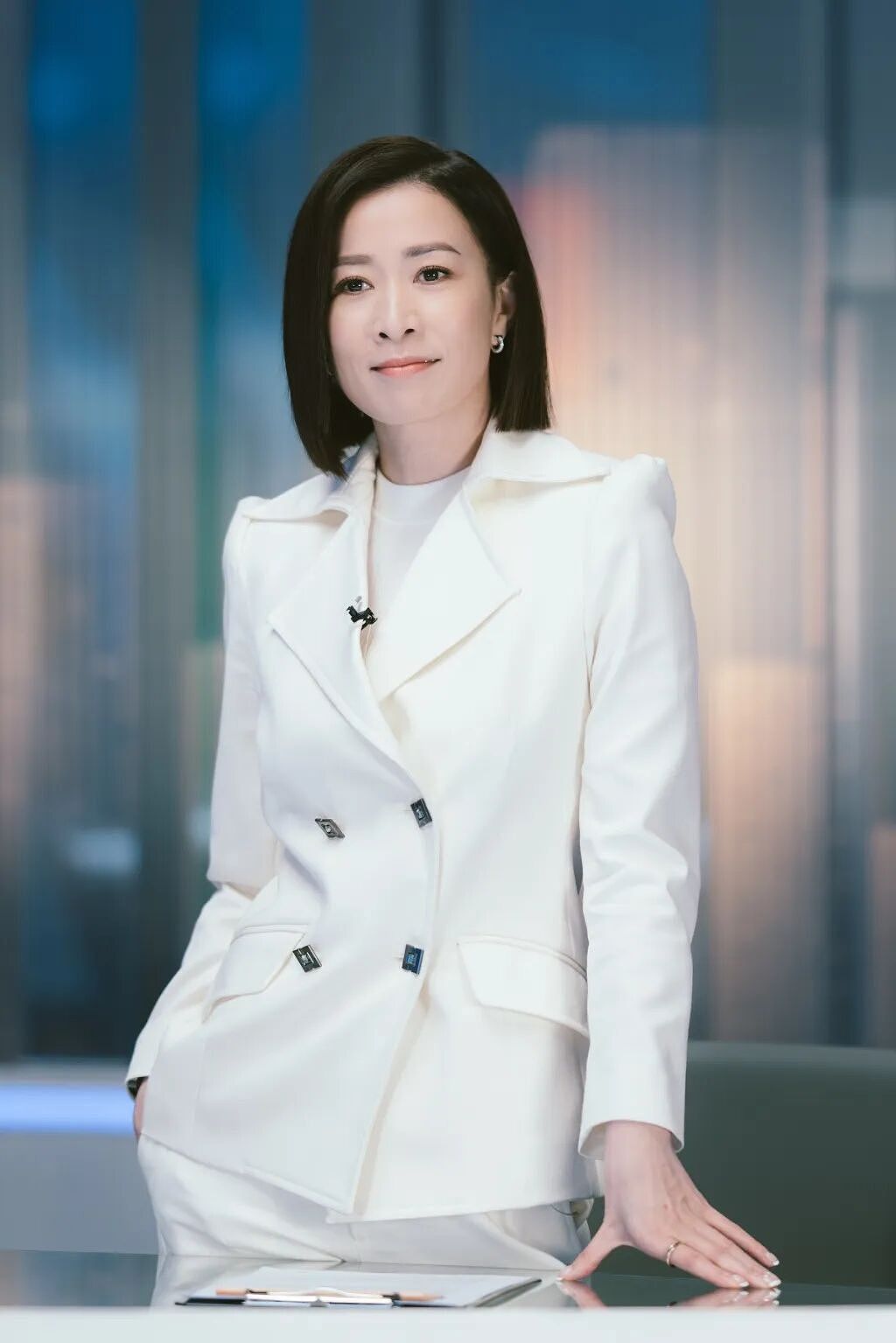 豪气!香港女星变身“亿万楼后”,5套豪宅市值超1.8亿!收租收到手软,自己却租房住(组图) - 6