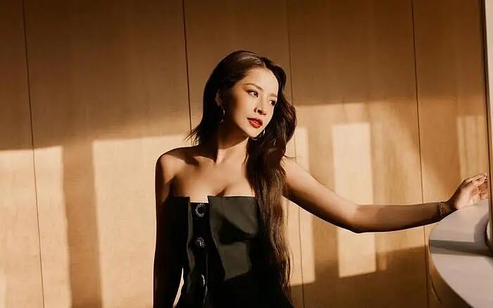 【美女】“越南小杨幂”五官神似baby、身材不输卡戴珊!堪称东南亚颜值天花板~ - 13