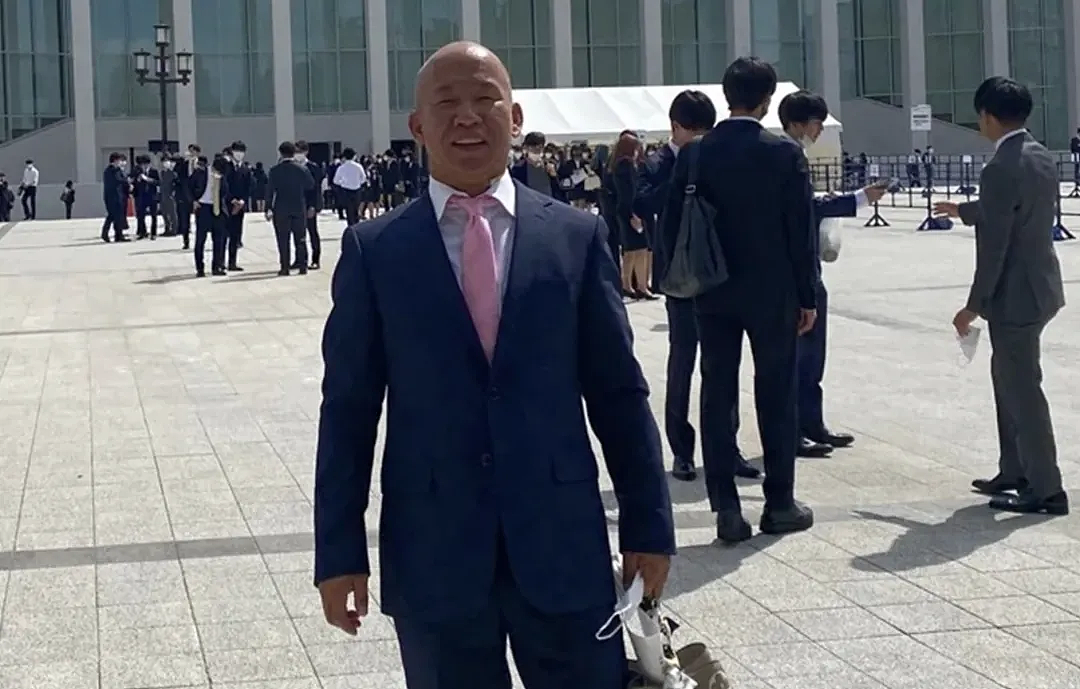 黑道大哥金盆洗手靠自学考上顶尖名校?每天苦读还要考律师,网友:垫底辣叔(组图) - 11