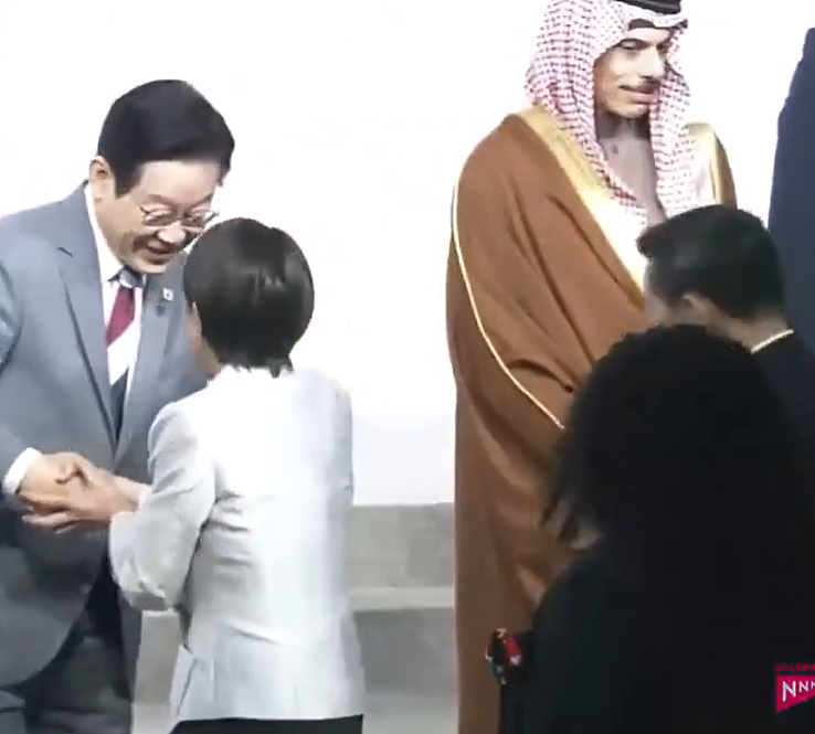 日本之耻冲上热搜！高市白宫会面特朗普日式英语被嘲，日网友：真不是学历造假么？（组图） - 9