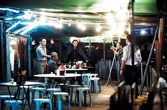 香港6旬黑老大改行卖工地盒饭!算错成本倒赔钱,被警察卧底一锅端? - 5