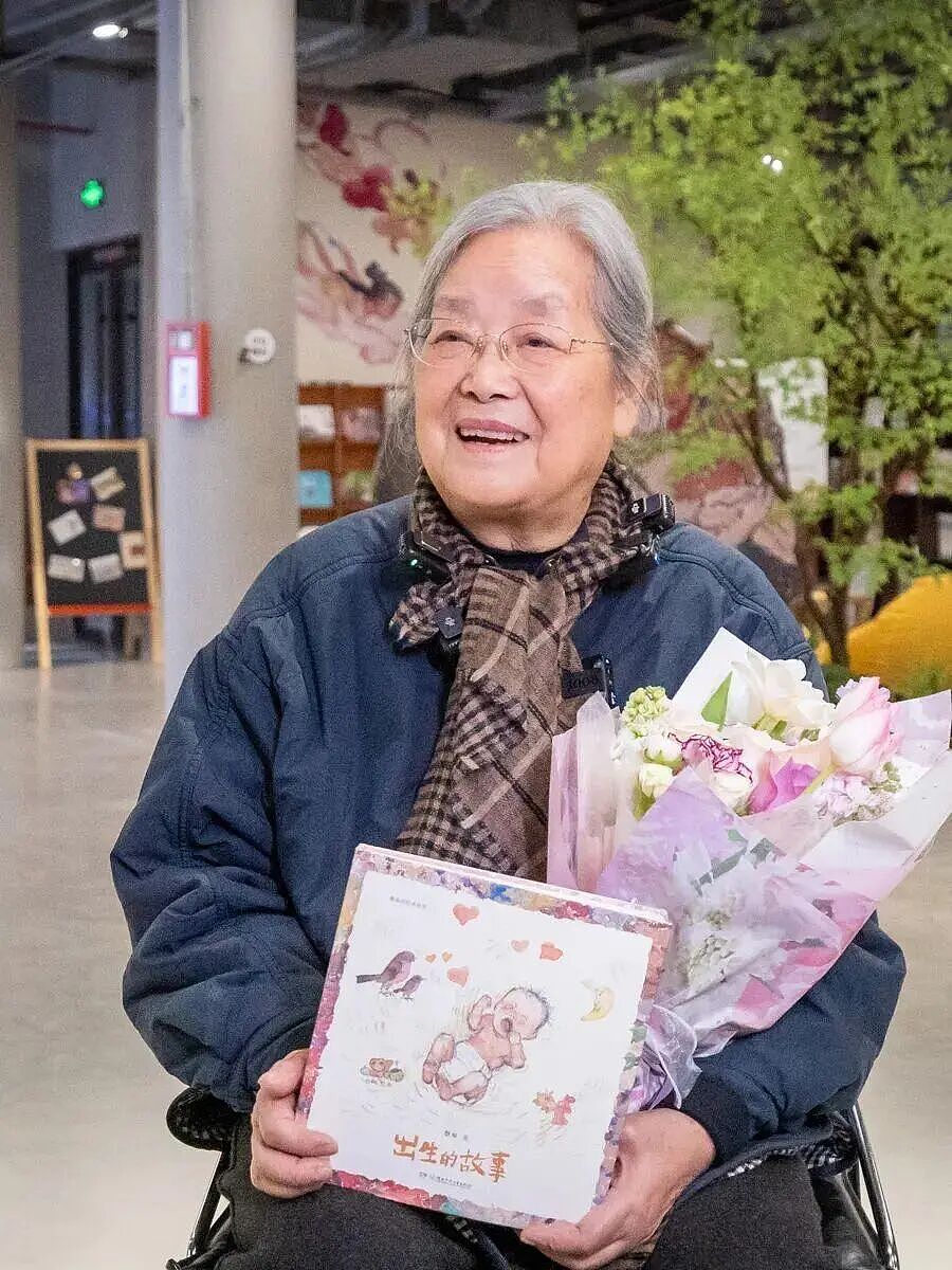 华人之光！80岁中国奶奶全球封神，没学过画画，却拿下了国际大奖…（组图） - 6