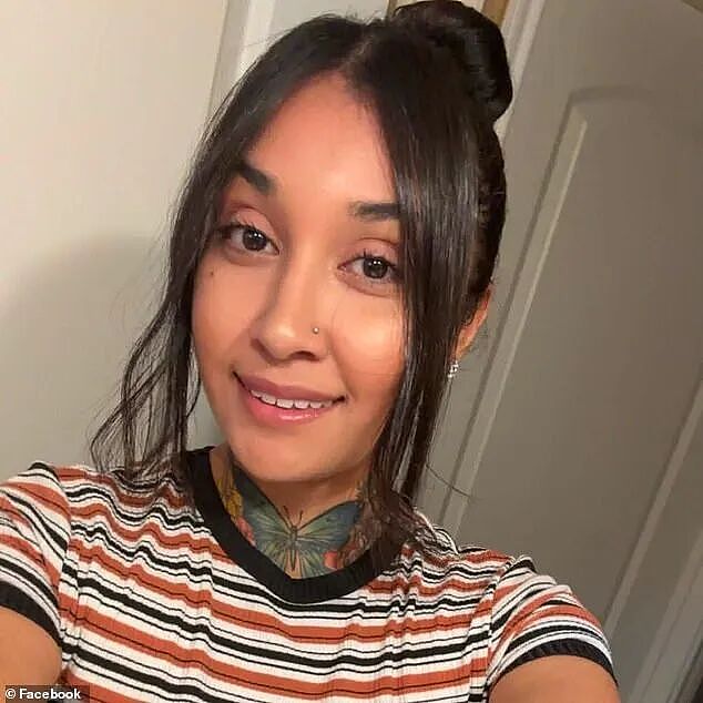 美国街头血案:5孩母亲光天化日下被当街刺死,3名年轻女子被捕时竟还冲着镜头嬉笑(组图) - 6