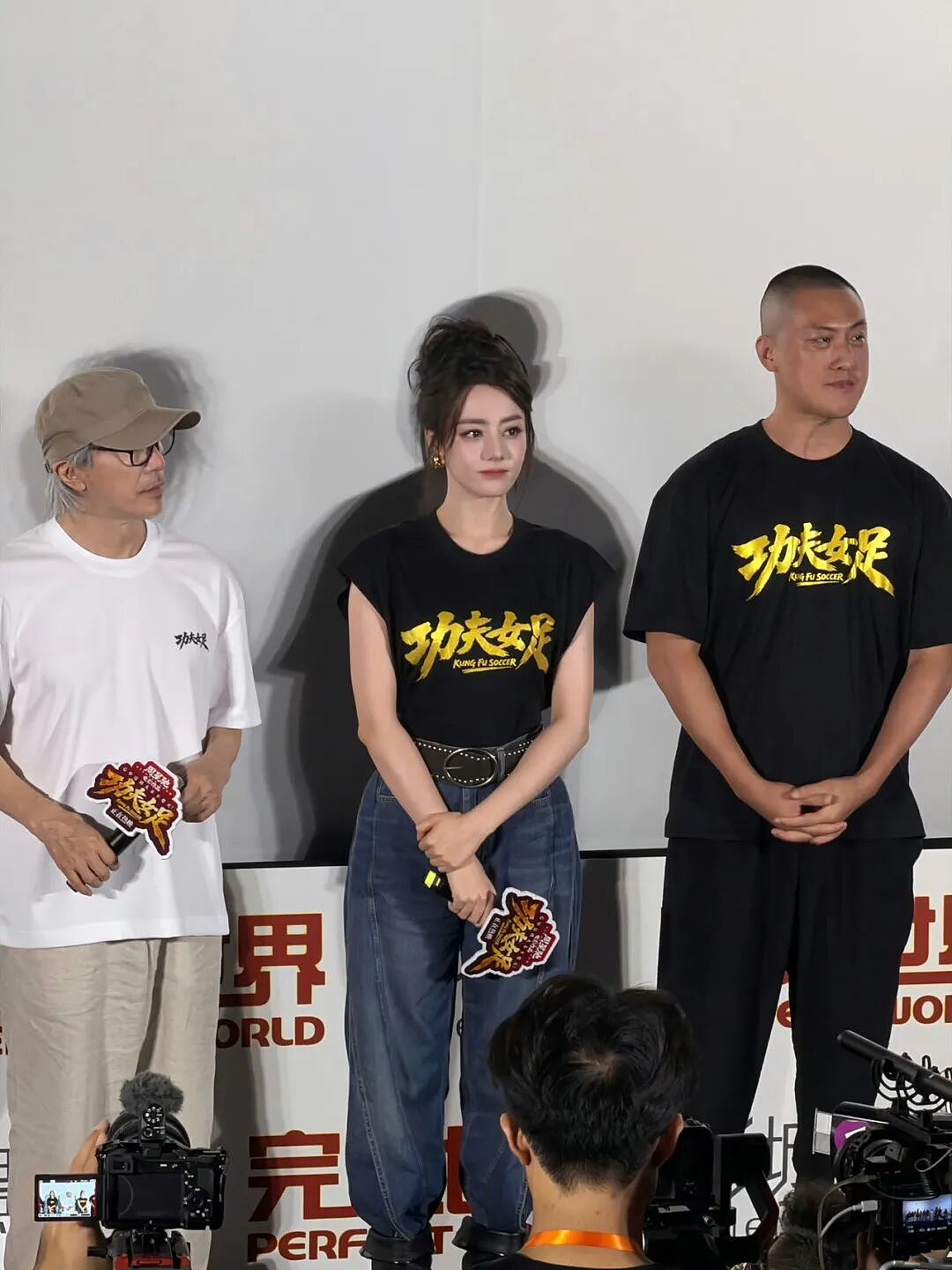 周星驰首度回应选角迪丽热巴:她最大的特点就是天分,称她身上有自己住劏房时的拼劲 - 8