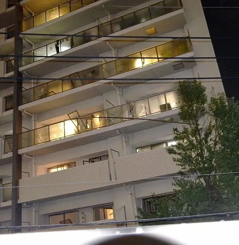 中国男子在日本公交车站纵火!致使候车室全部烧毁,疑还放火烧酒店(组图) - 11
