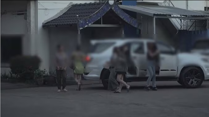 日本男子组团在海外买春未成年被捕！网上发帖炫耀“幼女”战果，日网友：有损日本国格！ - 9
