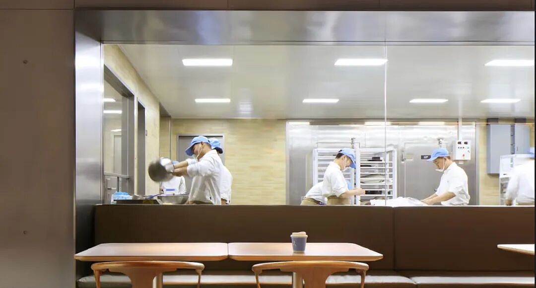 2026最“暴利”零食店,困在商场B1 - 13