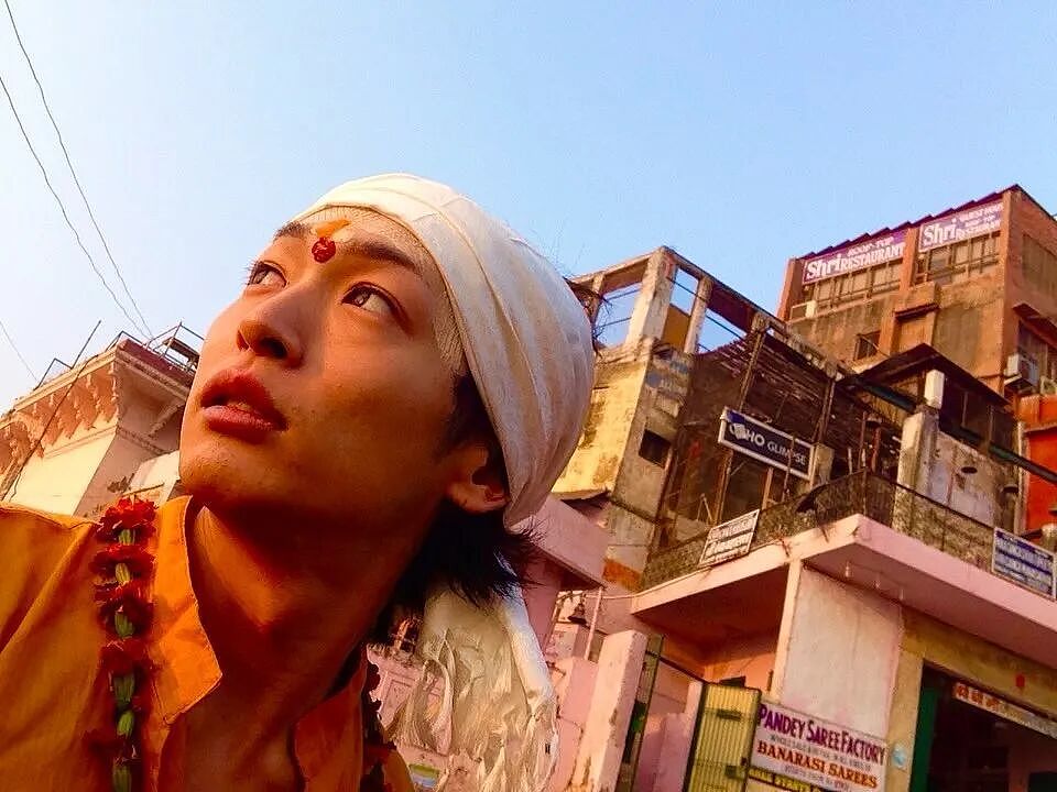 日本牛郎曾年收入3亿，如今41岁月薪仅8万！欠债1个亿，他却说自己很幸福… - 12