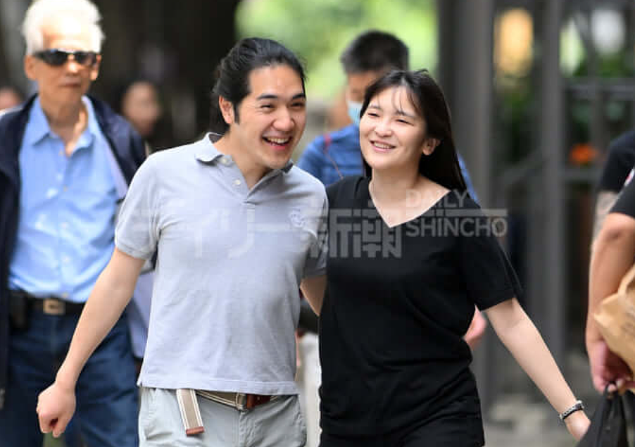 真子公主在街头被拍到近照!与小室圭逛打折超市被美国网友夸上天,日本网友看完又酸了! - 2