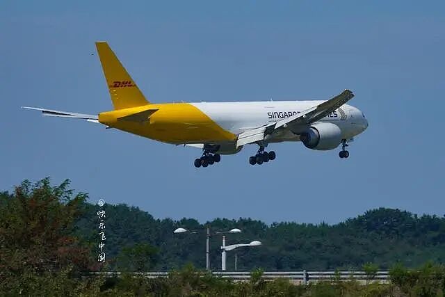 中国男子突发脑梗、医嘱禁飞！新加坡航空却拒退￥2.4万机票，理由竟是...（组图） - 8