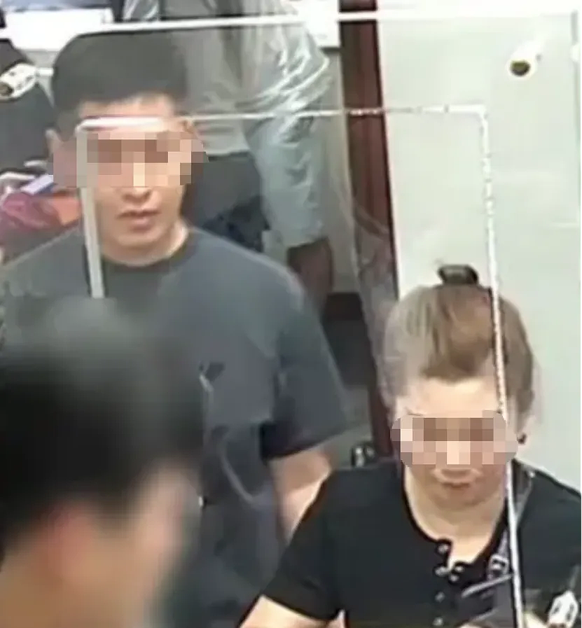 美华裔夫妇豪宅离奇失踪成“无尸谜案”?屋内无绑架伤人痕迹,干净到诡异(组图) - 10