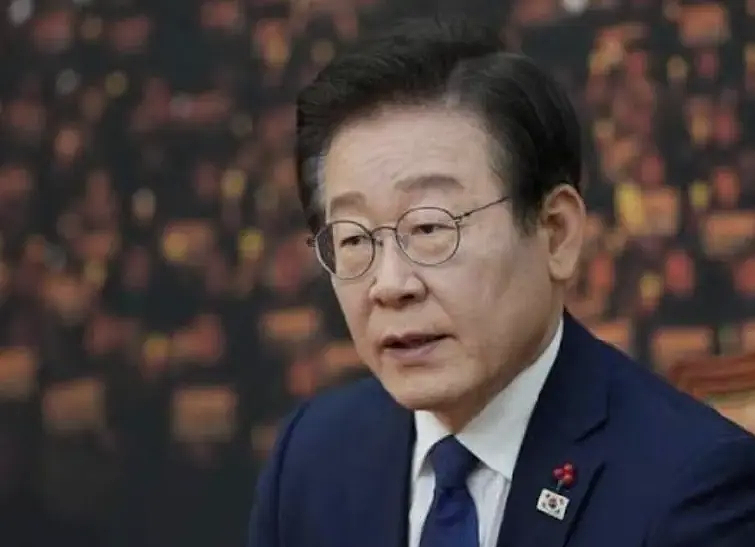 韩网怒！消防长官多次逼迫女消防员陪酒，她绝望自杀年仅28岁（组图） - 2