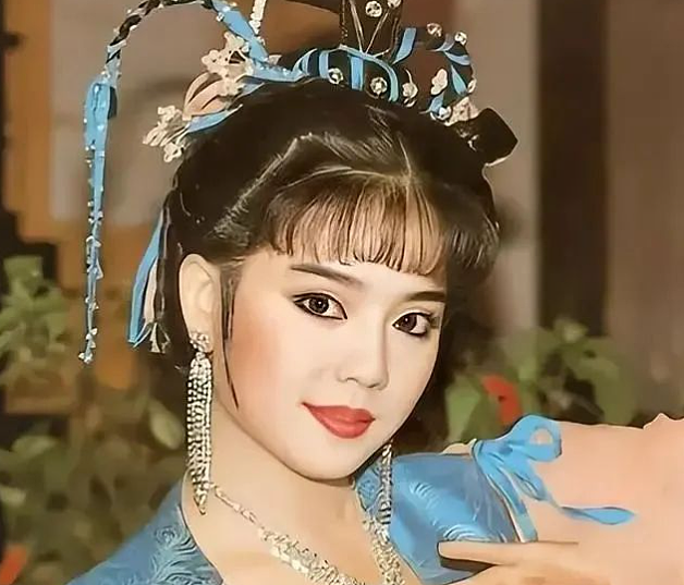 星二代持枪被捕、妈妈直播叫冤？窒息母亲的疯狂溺爱，终把孩子的一生推向毁灭...（组图） - 9